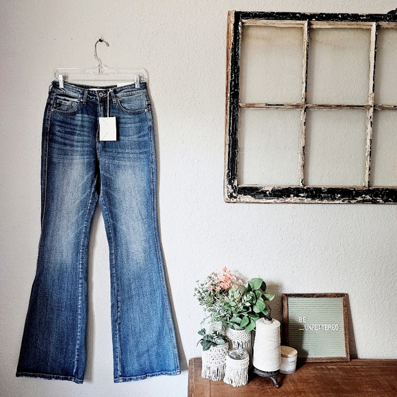 KanCan High Rise Medium Wash Classic Flare Jeans Stretch 7/27 Long Tall NEW - Picture 2 of 15